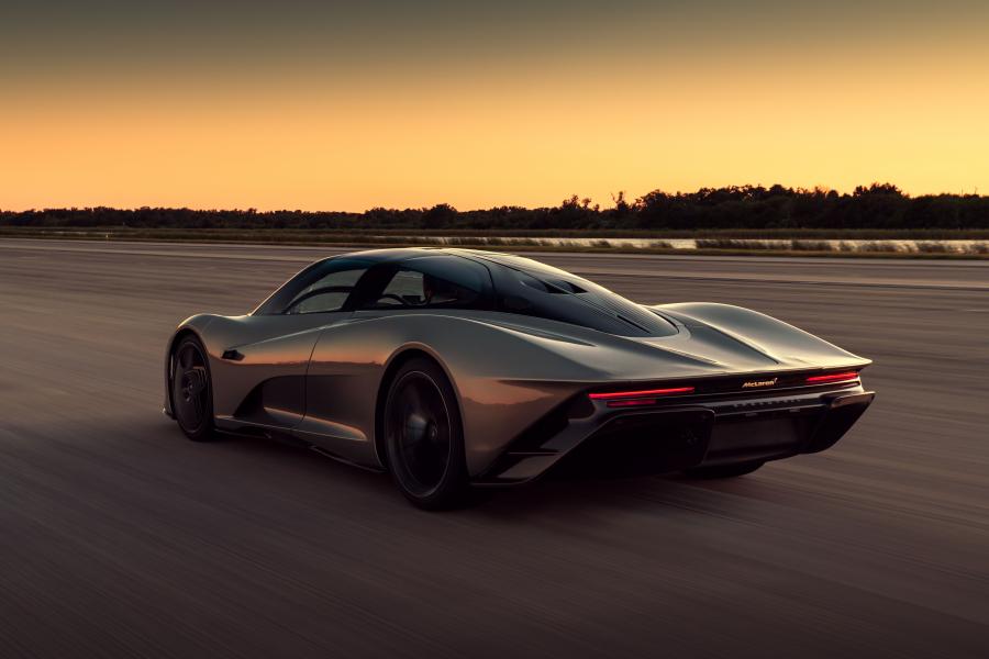  McLaren Speedtail Speed Test 2019 года  (фото 6 из 10)